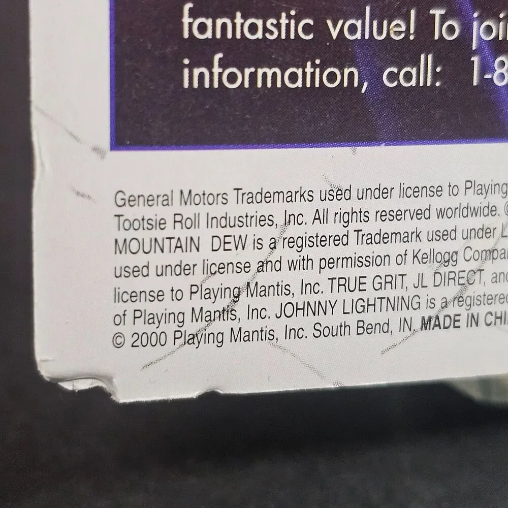 NIP Johnny Lighting Pez Delivery Van True Grit Series 1:64 Diecast Car Vtg 2000